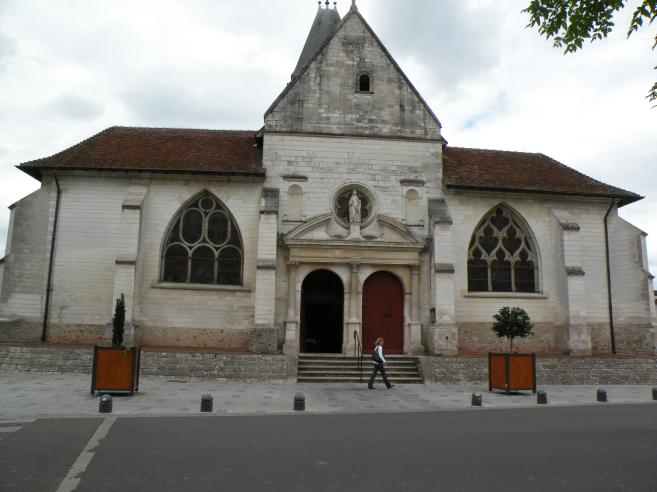  entrée de l'église, Ste-Savine